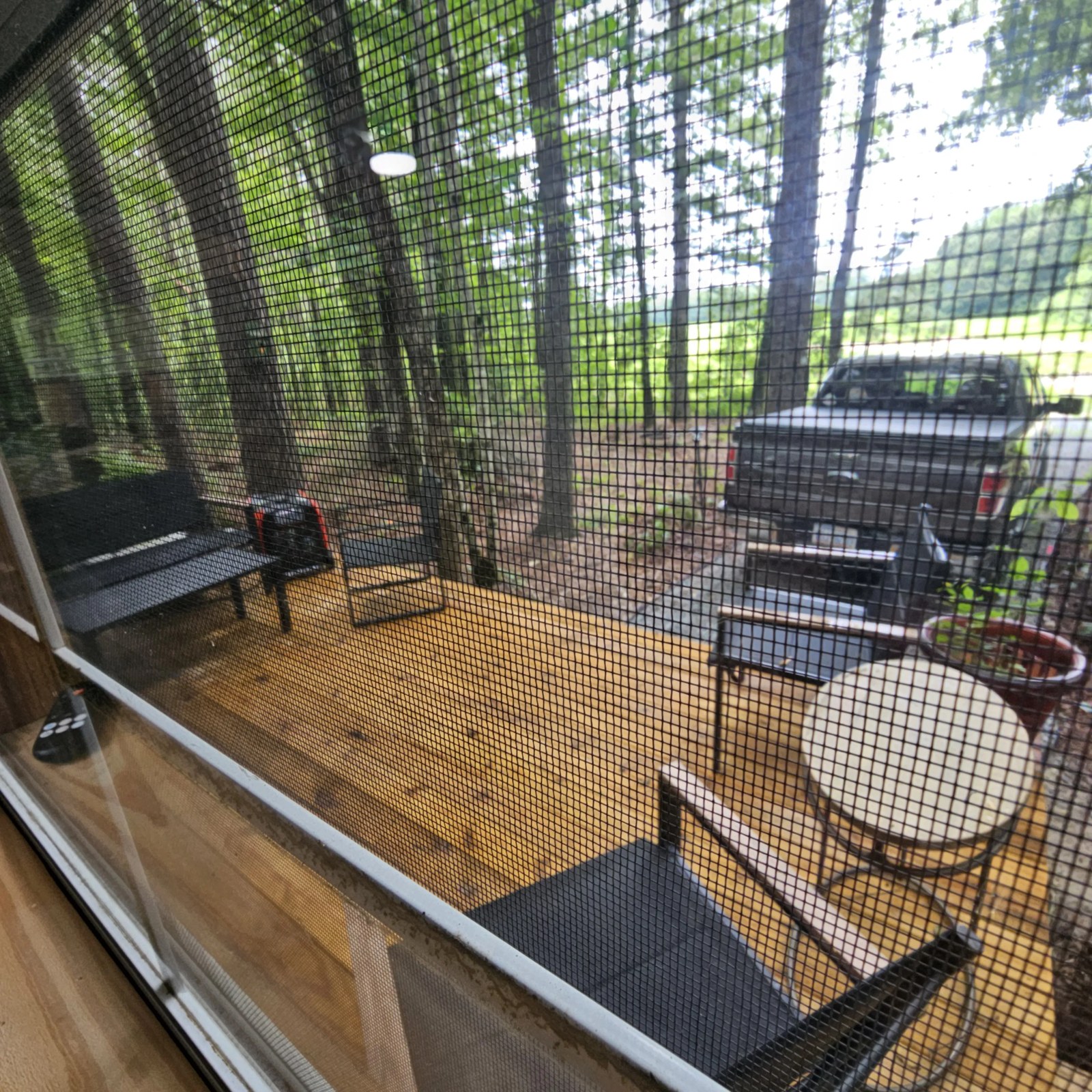 Screened porch with deck seating